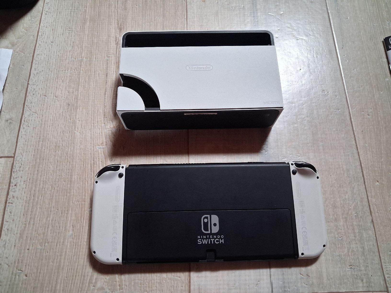 Nintendo Console: Nintendo switch oled + 6 jeux – Usato da Mayens-De-Chamoson venduto da arvine29 2