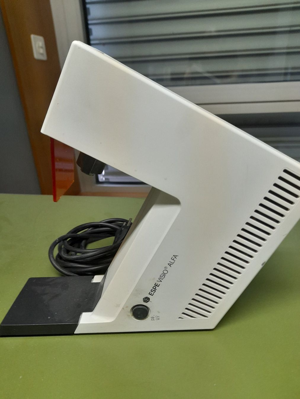Tutte le macchine: Lampe photo viso alfa ESPE. – Usato da St-Aubin-Sauges venduto da bestplouc 1