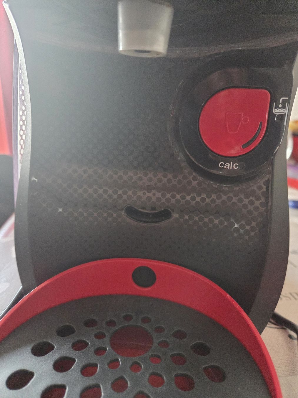 Macchine per caffè & Macchine per espresso: Machine à café Bosch Tassimo TAS1002 Rouge/Noir – Usato da Riddes venduto da mim_qs5p 4
