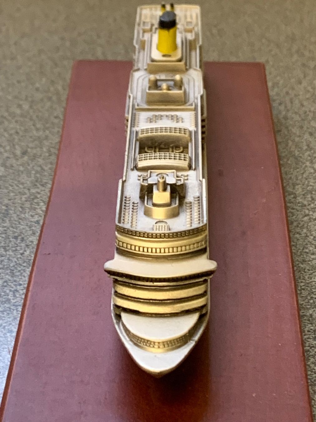 Modellbausätze & Standmodelle: Schiff - Modell „COSTA LUMINOSA“ – Gebraucht aus Wangen b. Olten von Finolino28 4