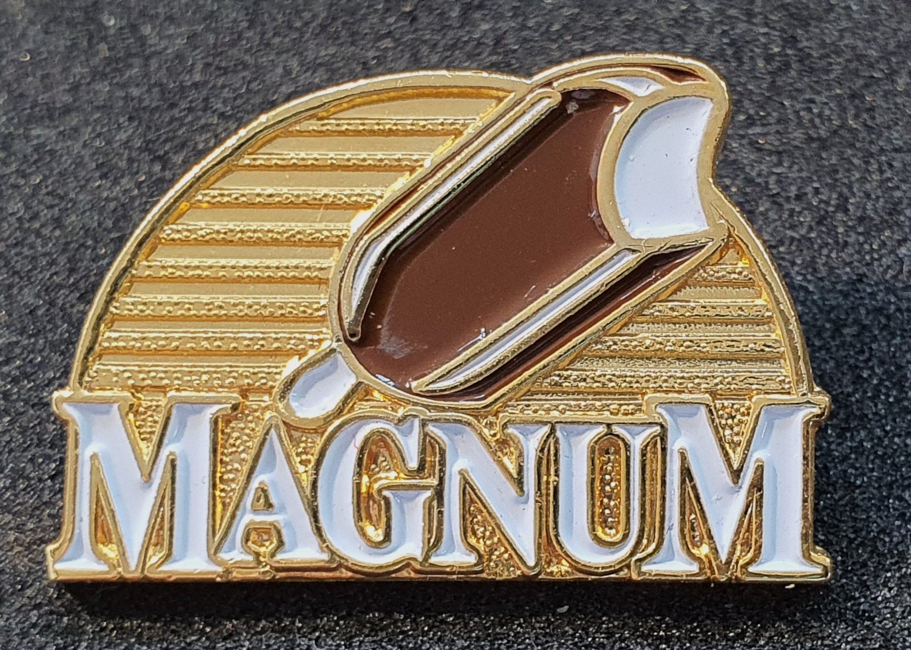 Placchette & Badge: S925 - Pin MAGNUM  Glace Eis – Usato da Reinach BL venduto da Boston-Verkauf