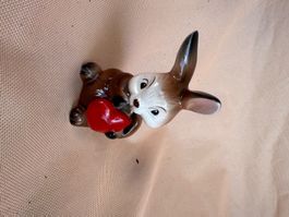 Goebel Porzelanfigur Hase mit Herz