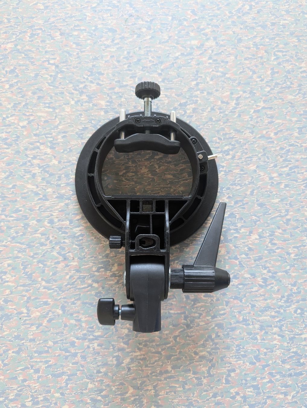 Supporti a parete: Blitzhalter / Speedring Bracket für Studiofotografie – Usato da Zug venduto da Smilzone 1