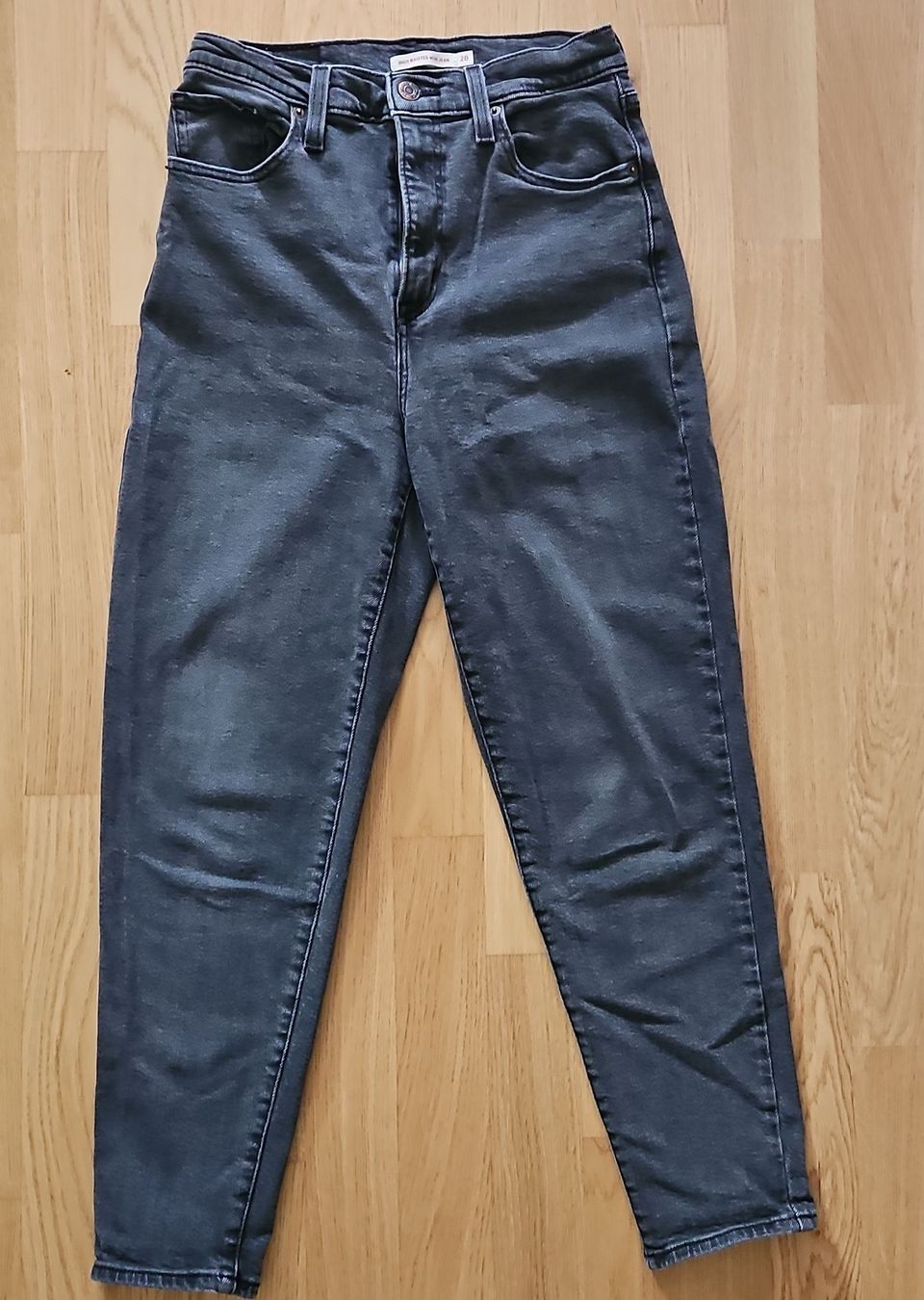 Levi's Jeans: Levi's High Waisted Jeans W28 L27 – Usato da Basel venduto da lar_7c62