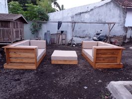 Gartensitzgruppe 2 Sofa 1Tisch Ottomane Teakholz Gartenmöbel