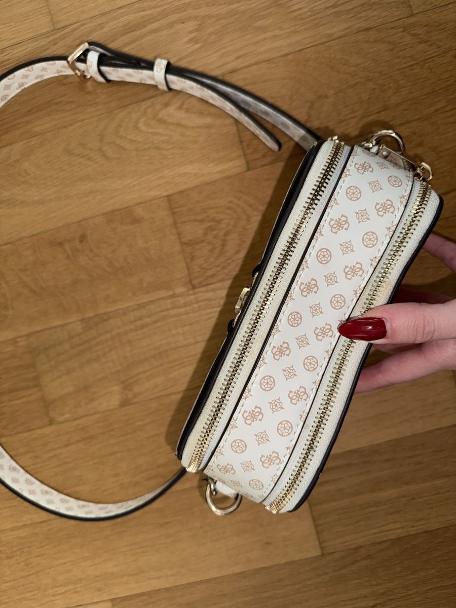 Borse da donna: Guess Tasche beige Damen – Usato da Winterthur venduto da yar_dpp8 4