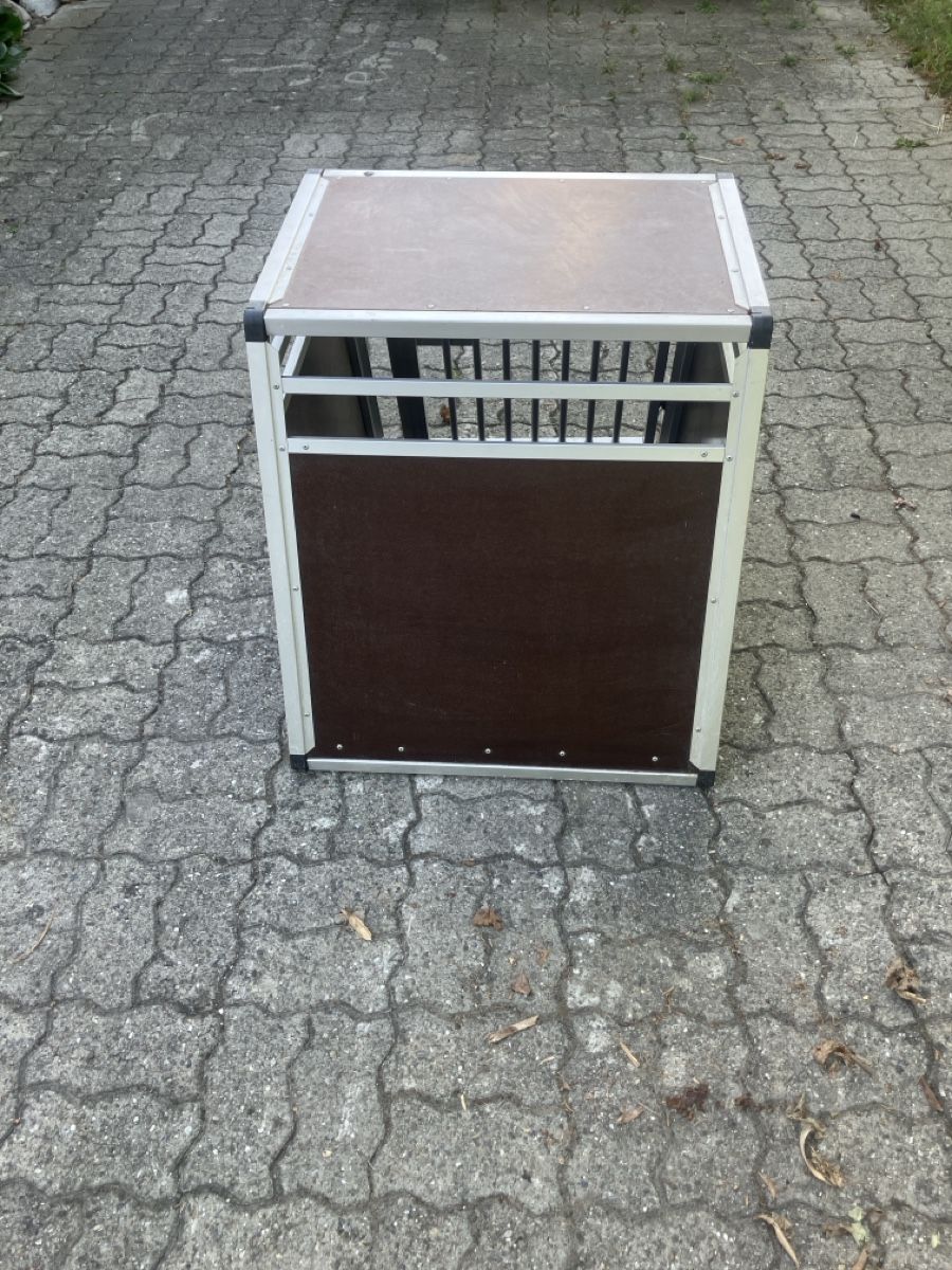Gabbie, trasporto & Sicurezza: Hundetransportbox Aluminium Holz gebraucht – Usato da Schalunen venduto da Entengruetze 2