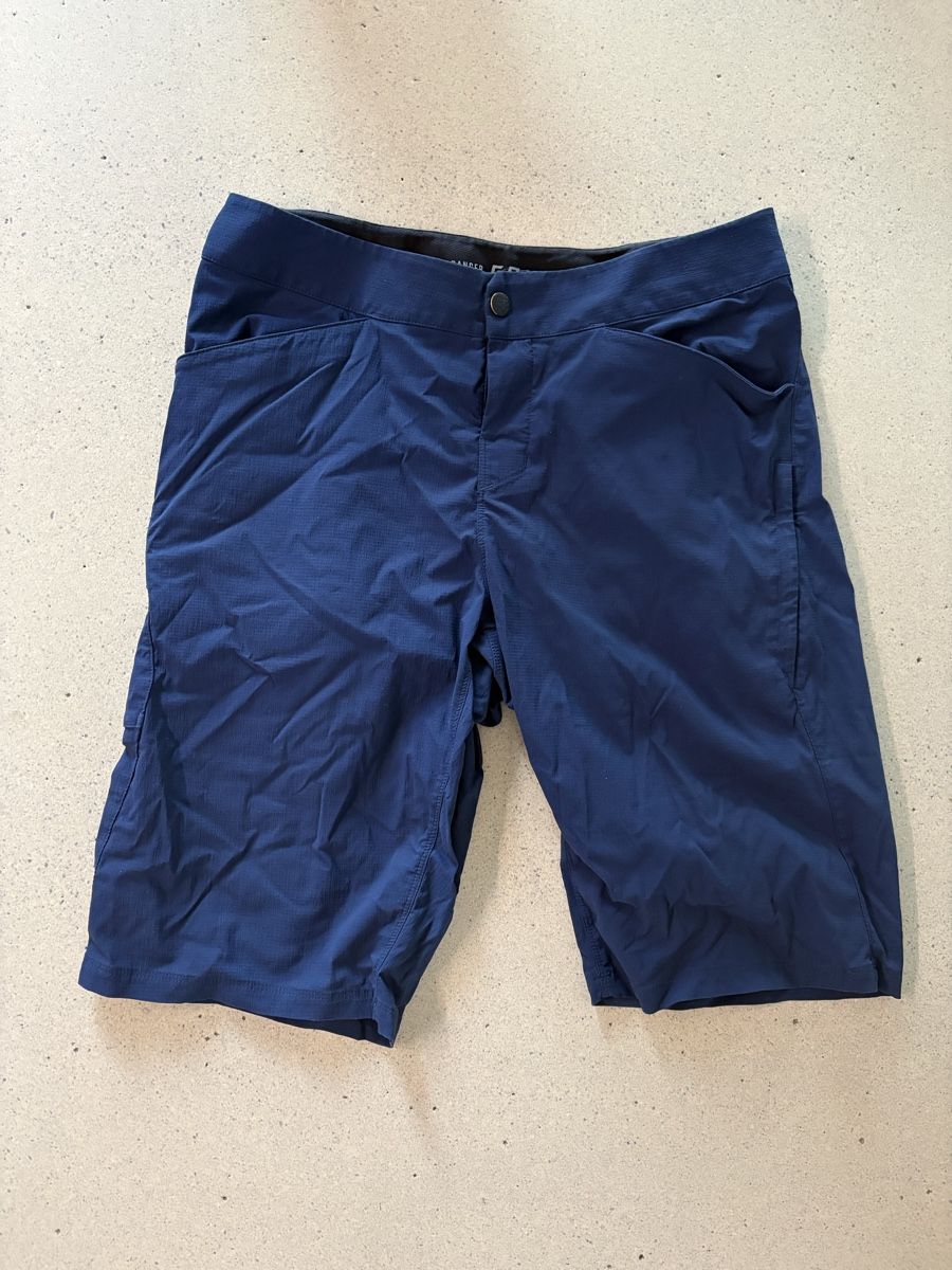 Fox Pantaloni: Fox Ranger Bike Hose kurz – Usato da Liebefeld venduto da Rugenparkson