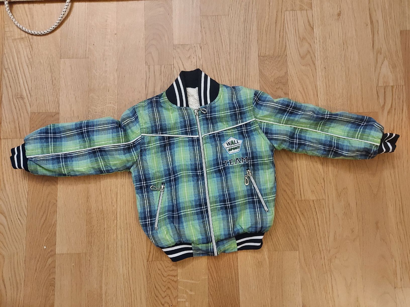 Giacche & Cappotti: jacke – Usato da Glattpark(Opfikon) venduto da Uthyla