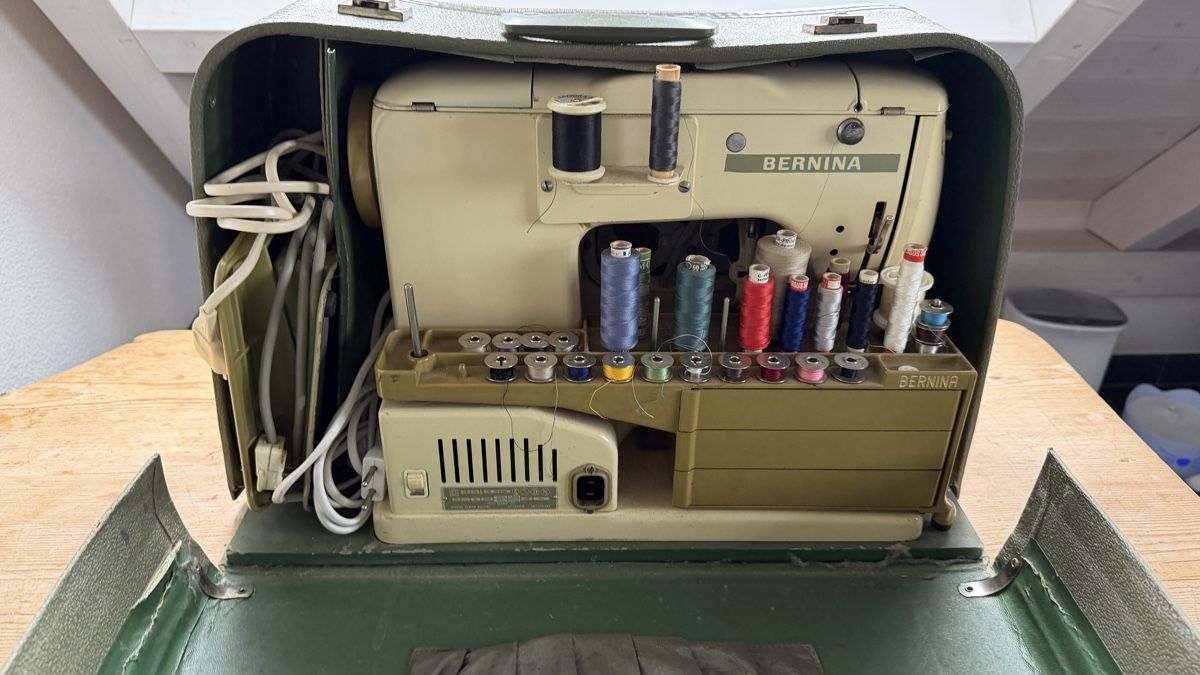 Bernina Macchine da cucire: Bernina 730 Record Oldtimer Nähmaschine- Vintage! – Usato da Bubikon venduto da piznuna