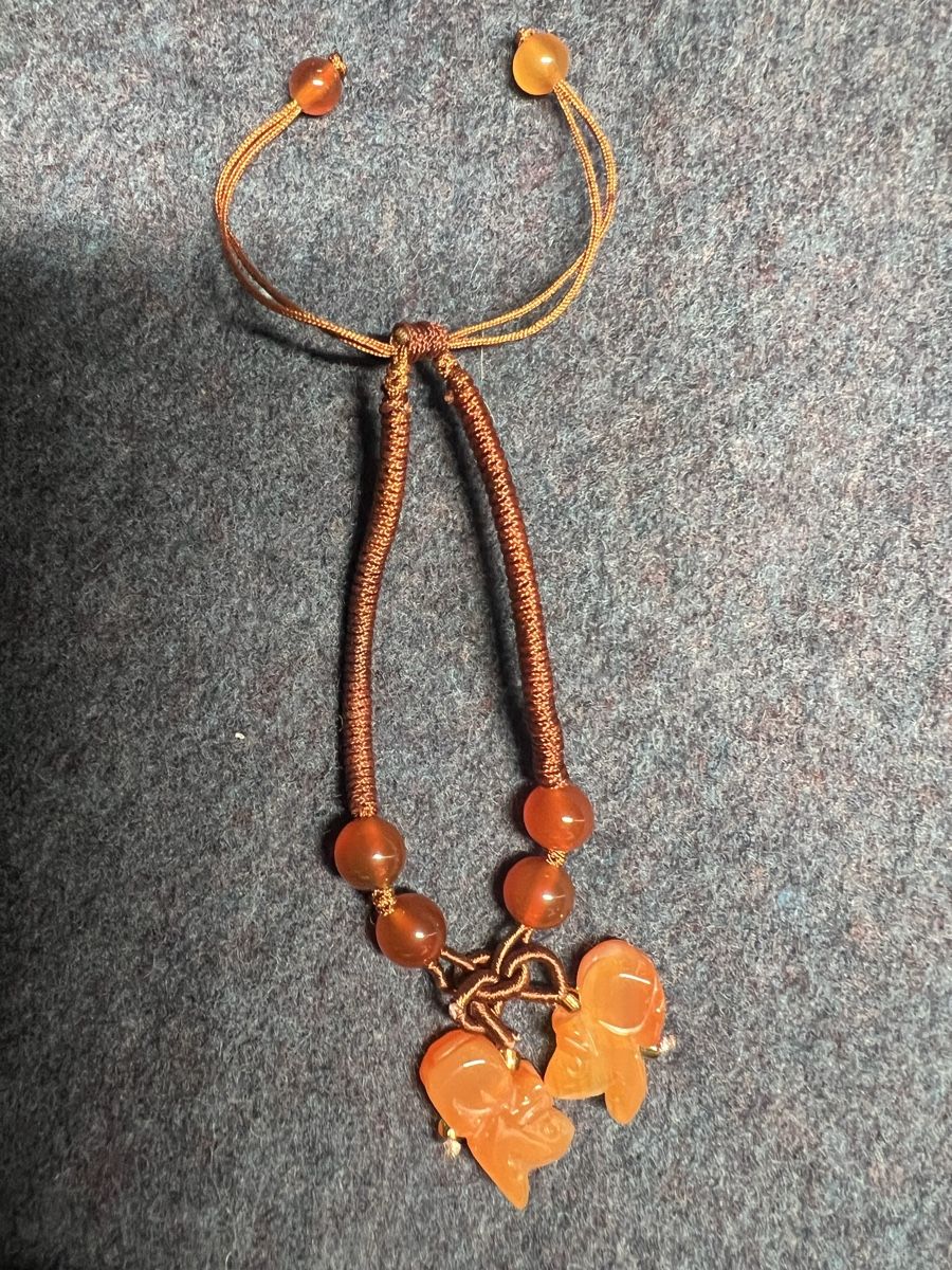 Bracciali & Braccialetti: Red agate rabbit bracelet – Nuovo (secondo la descrizione) da Mont-sur-Lausanne venduto da Gracie-He 1