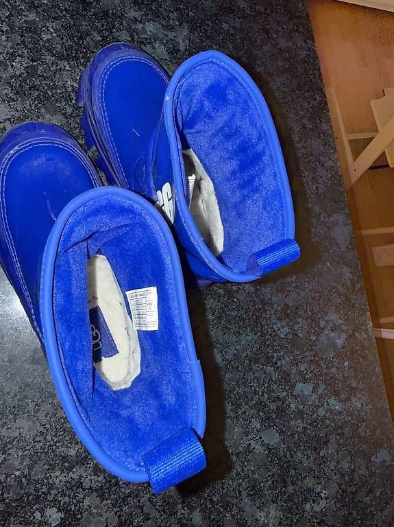 Scarpe per ragazzi: UGG Brellah Regenstiefel blau 37 – Usato da Wettingen venduto da xen_t6v6 1