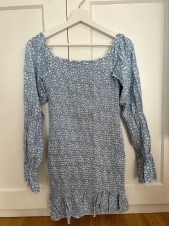 NA-KD Kleid