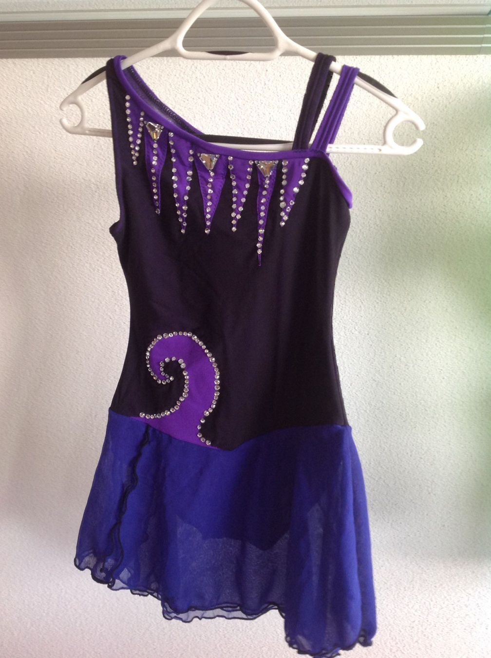 Vestiti & Gonne: Eislauf Kürkleid – Usato da Tägerwilen venduto da Buesifrank
