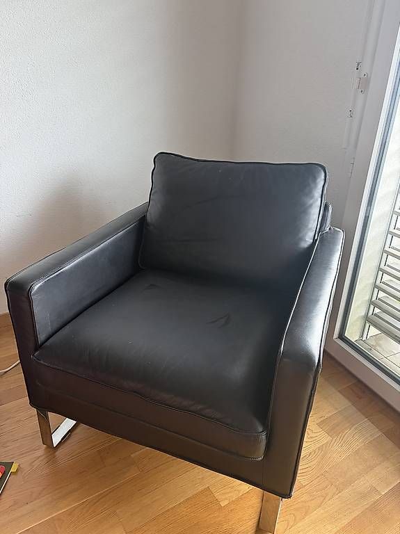 Sessel: Fauteuil en cuir - Parfait état – Gebraucht aus Lausanne von mat_jp7k 1