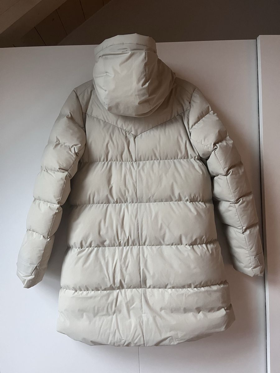 Helly Hansen Giacche: Helly Hansen Adore Puffy Parka, beige, M – Usato da Madiswil venduto da bjs_90 1