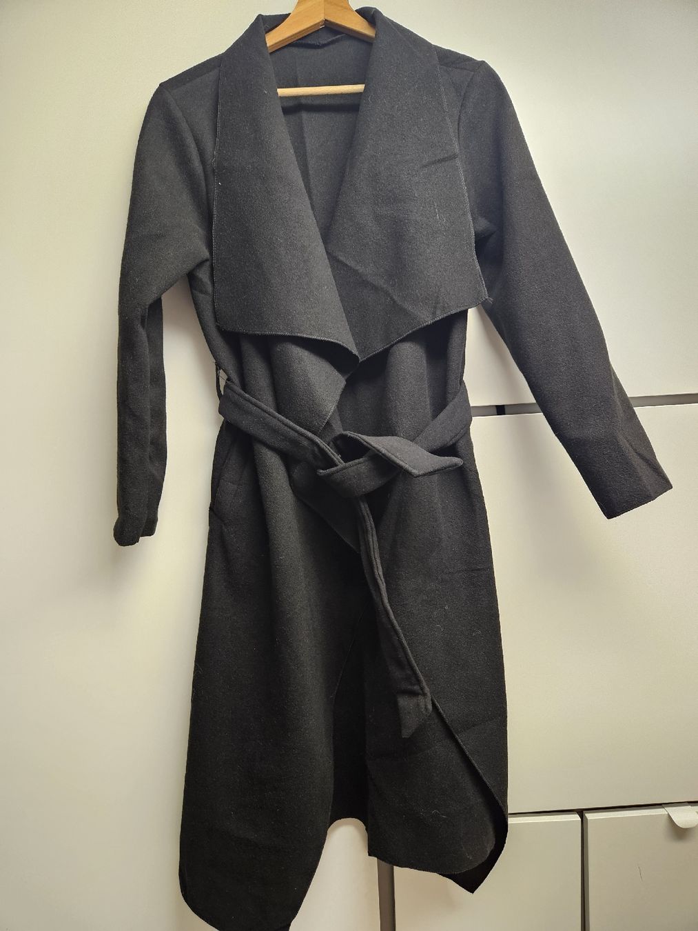 Cappotti: Schwarzer eleganter Wintermantel Gr. M – Nuovo (secondo la descrizione) da Langnau am Albis venduto da Alci68