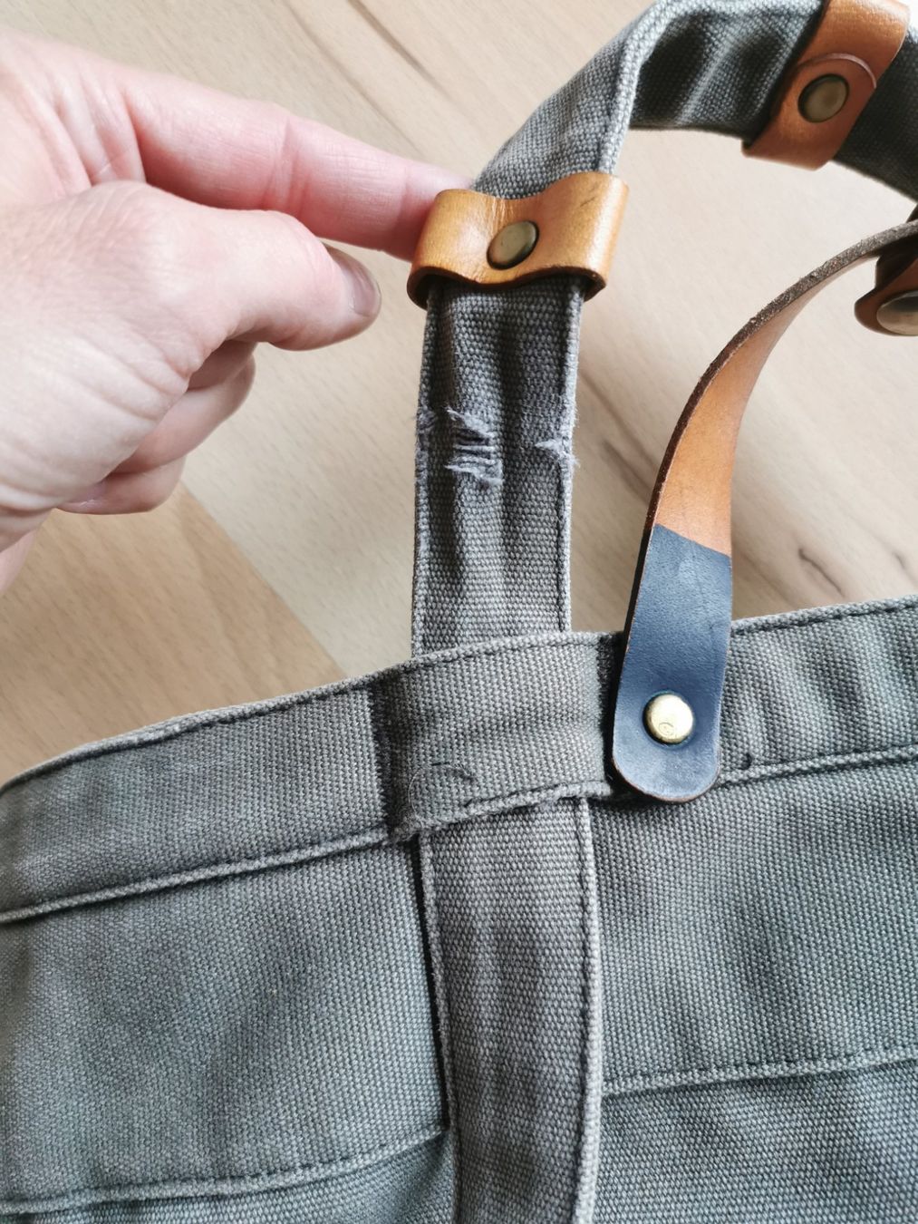 Ta Tha Ta Zaini: Taschen/Rucksack Ta.Tha.Ta – Usato da Geuensee venduto da claukau 1