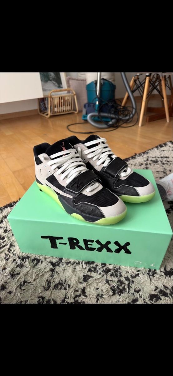 Jordan Scarpe da uomo: Nike Jordan Jumpman Jack Travis Scott x Chase B  – Usato da Zürich venduto da Tyksa