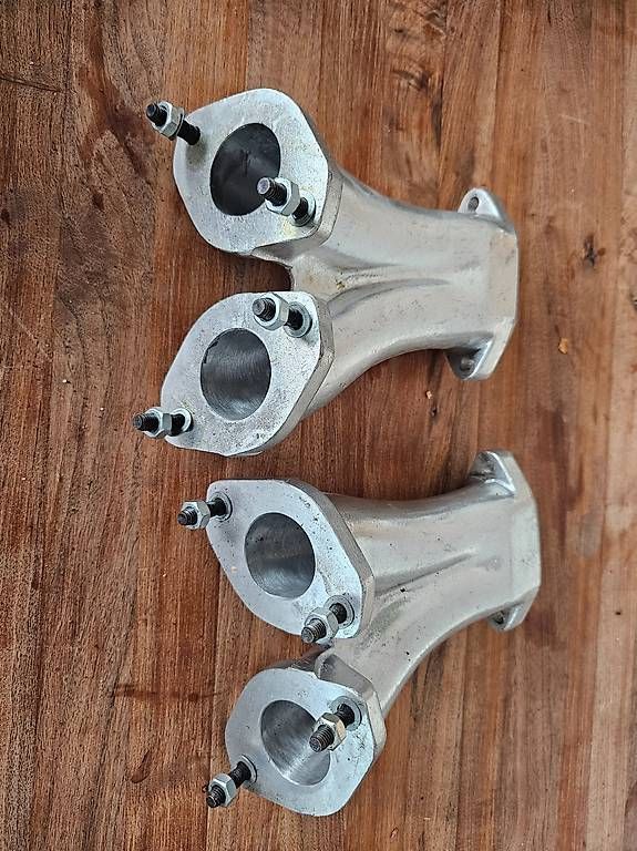 Tutti pezzi di ricambio auto: Diverse VW Käfer Teile – Usato da Wil SG venduto da Ford95 3