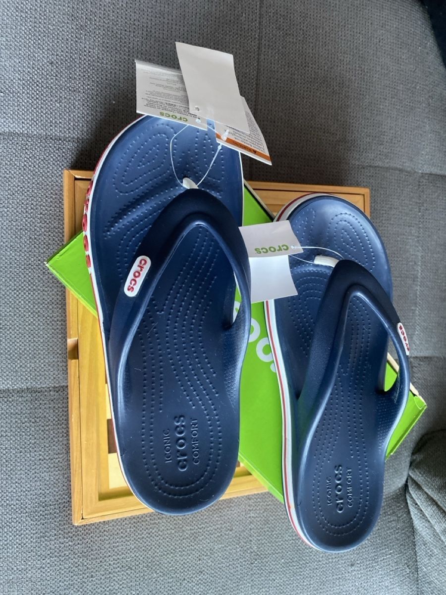 Herrenschuhe: Crocs Pantoletten-Zehentrenner – Neu und originalverpackt aus Sennwald von hosszidavid 1