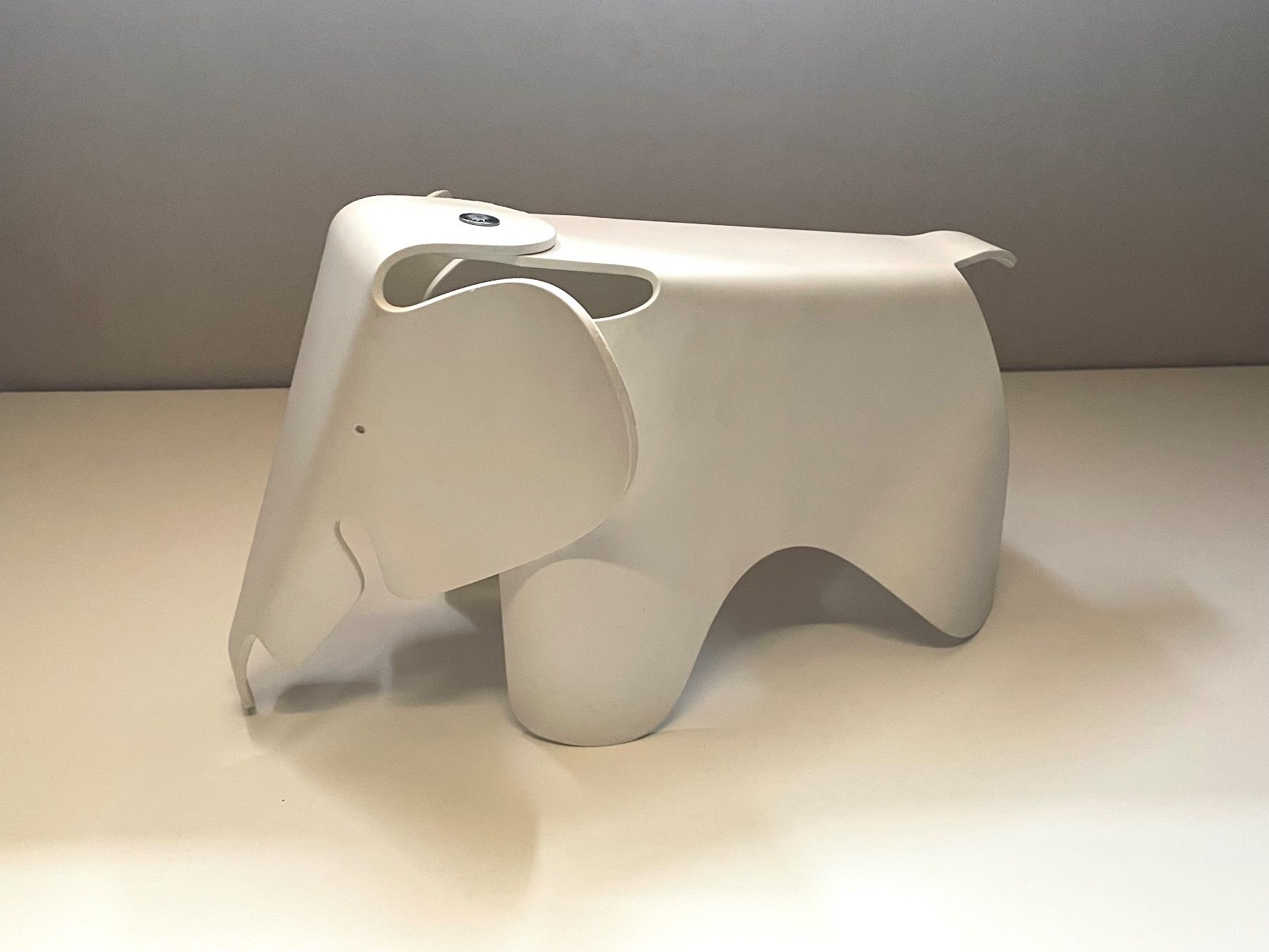 Giocattoli: Vitra Eames Elephant small – Usato da Grellingen venduto da dinge 1