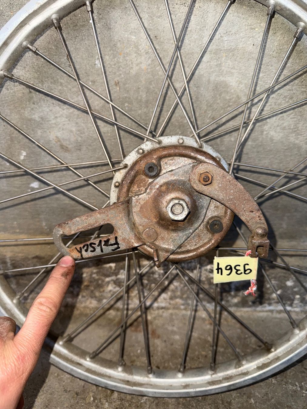 Sachs Parti ricambio per ciclomotori: Sachs Mofa Speichen Vorderrad 17 Zoll – Usato da Fahrni b. Thun venduto da berger_tuning34 1