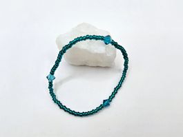 Damenarmband mit Swarovski Kristallen in Emerald Grün