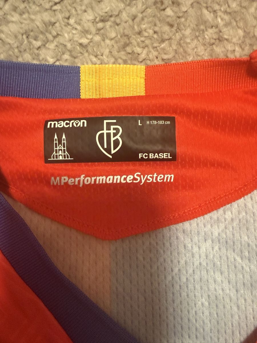 FC Basel Canottiere & Pantaloni: FC BASEL TRIKOT 22/23 GR.L XHAKA – Usato da Zollikofen venduto da zenay57 1