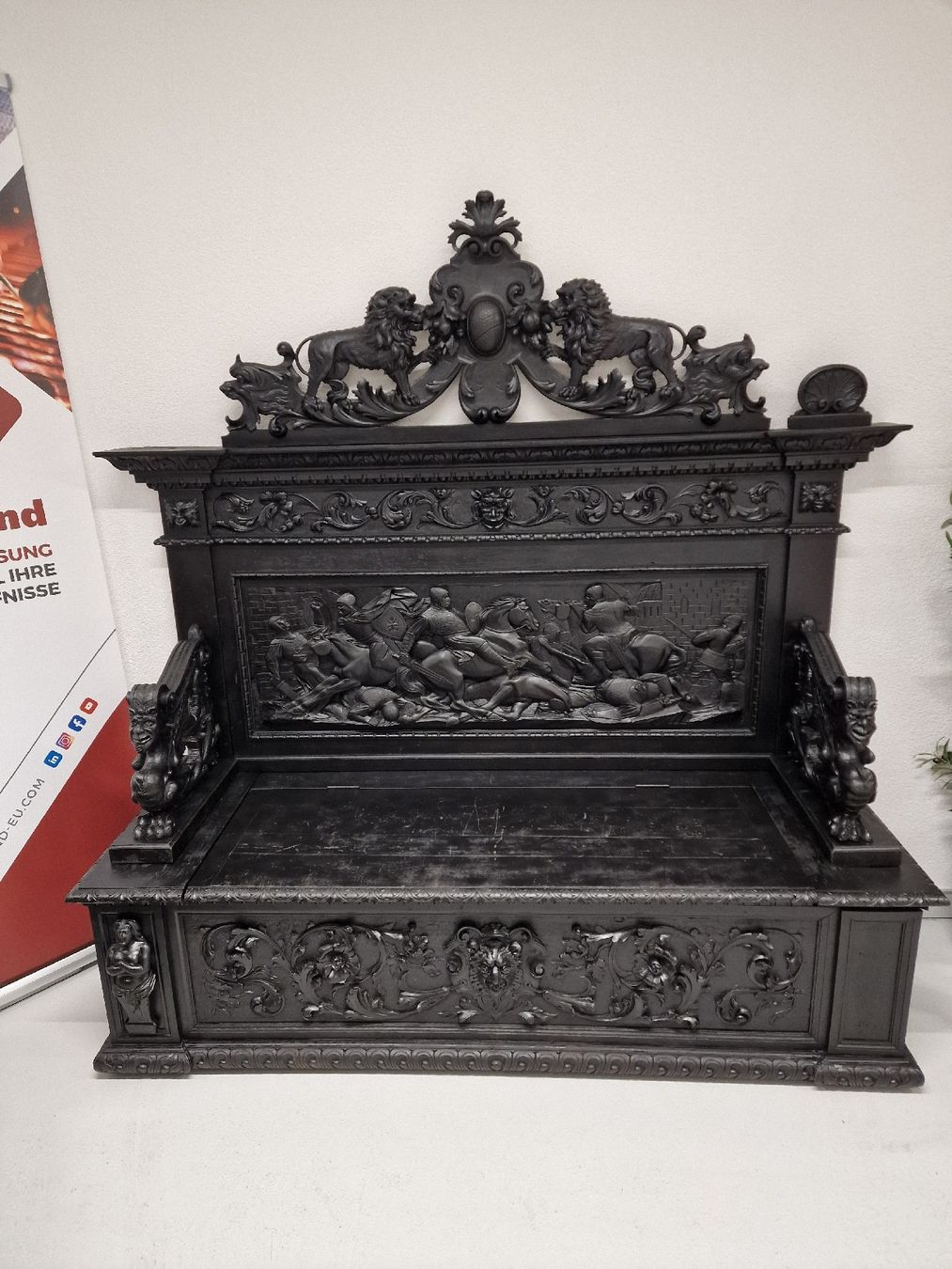 Panchine: Antik Truhenbank – Usato da Niederwangen BE venduto da HasGastrobedarf 9