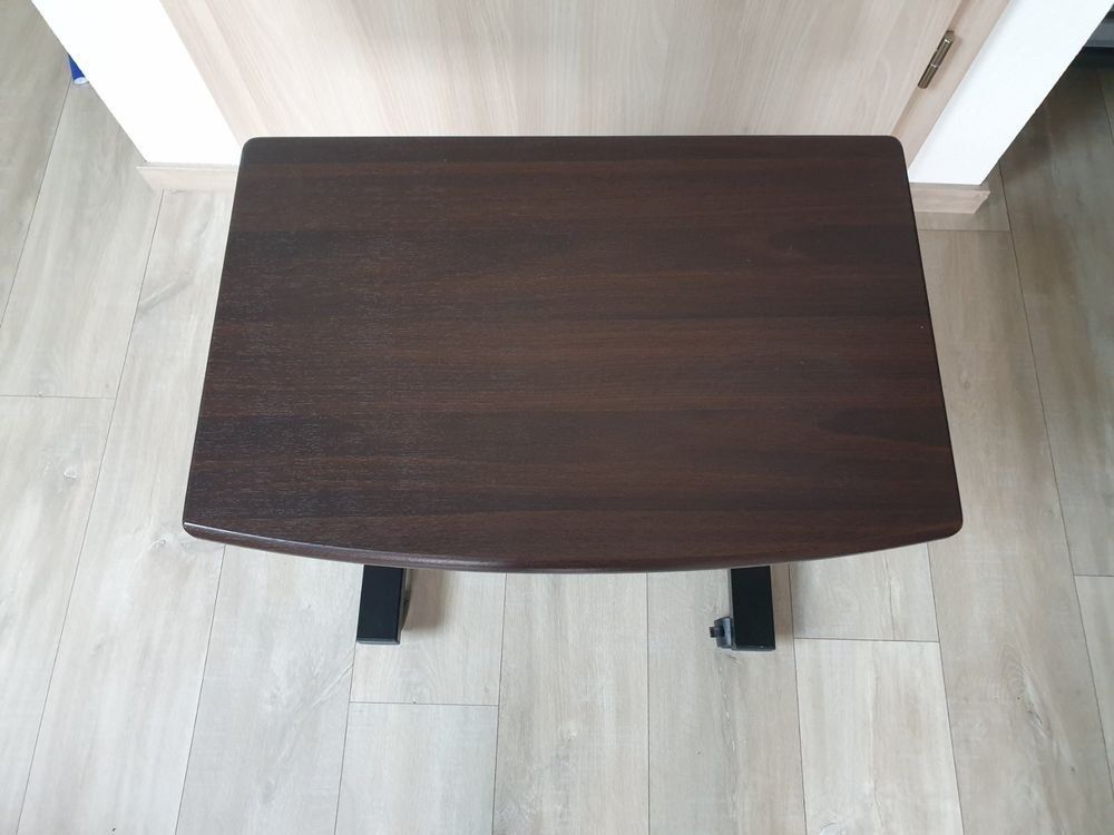 Tavoli: Table Ordinateur Réglable En Hauteur – Usato da Cortaillod venduto da osmani90 2