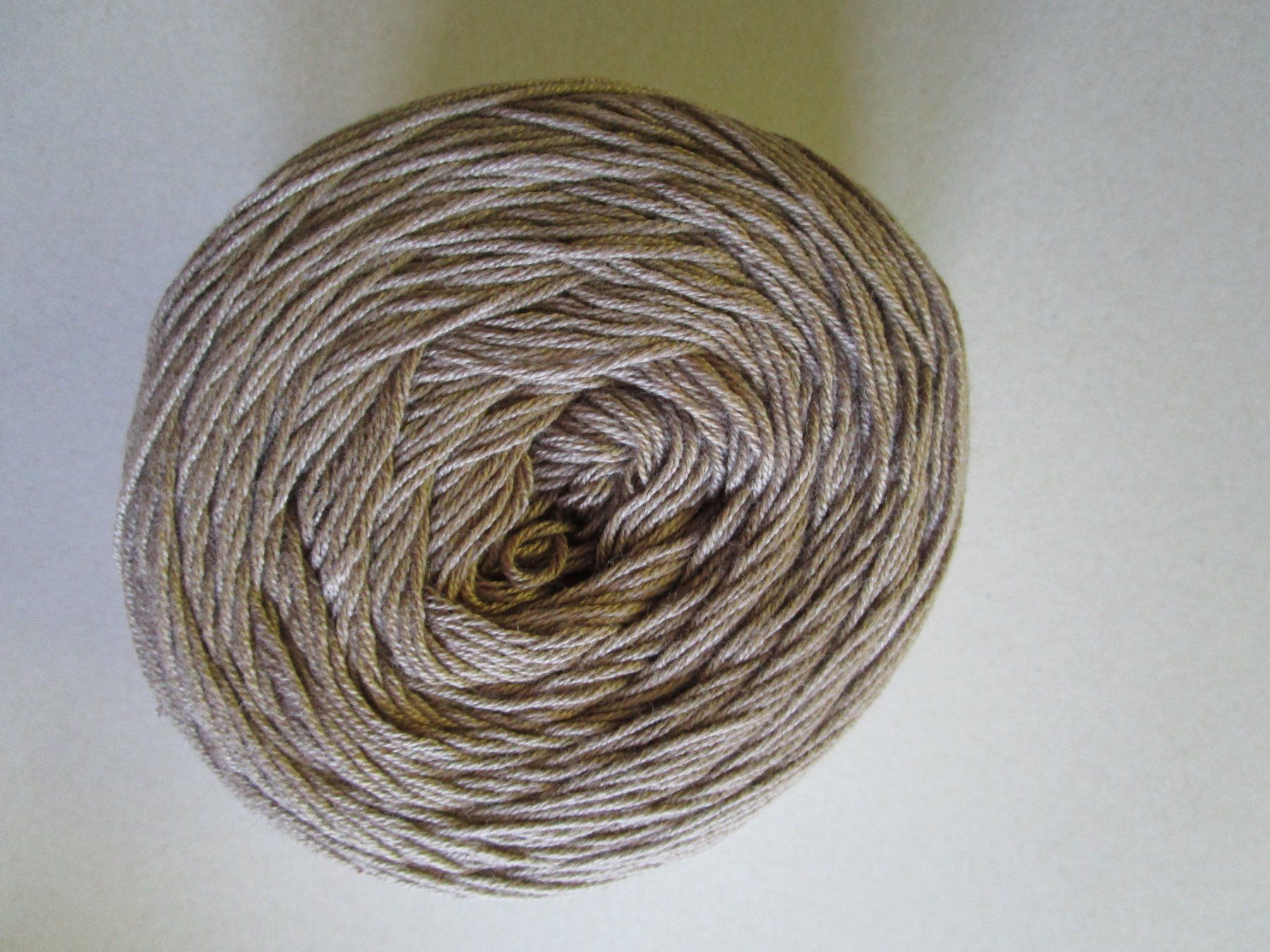 Lana: Strickgarn (Nr. 138) – Nuovo (secondo la descrizione) da Ursenbach venduto da gruenblau