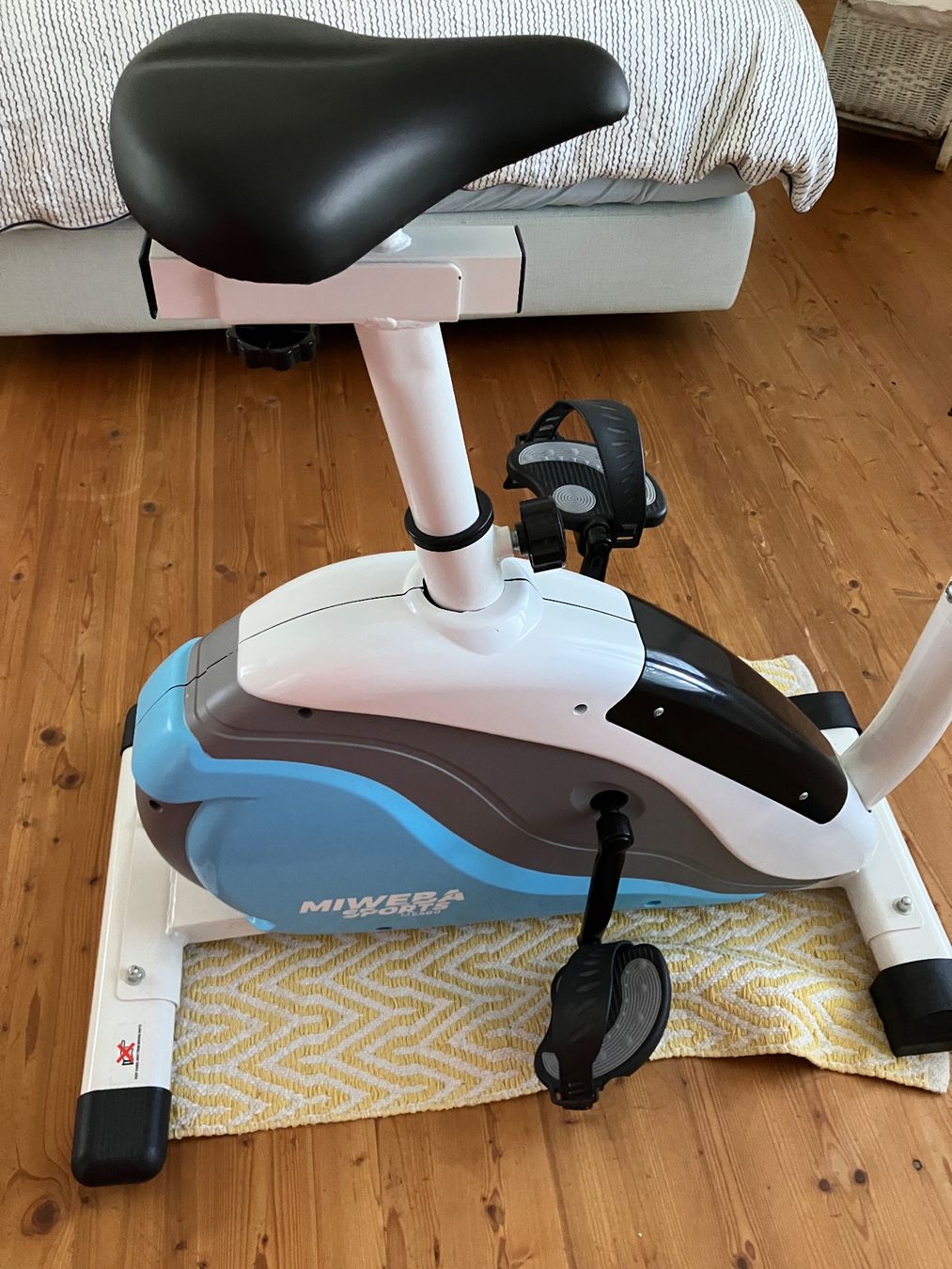 Vélos d'appartement: hometrainer – D'occasion à Wetzikon ZH par Curlycat2000 4