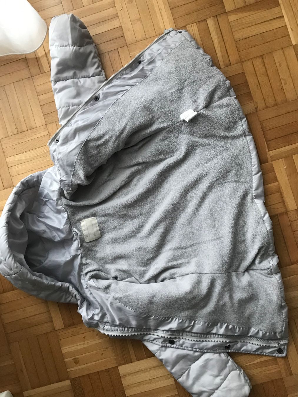 Zara Giacche & Cappotti: Winterjacke von Zara Grösse 116 hellgrau – Usato da Emmenbrücke venduto da Hathor123 2