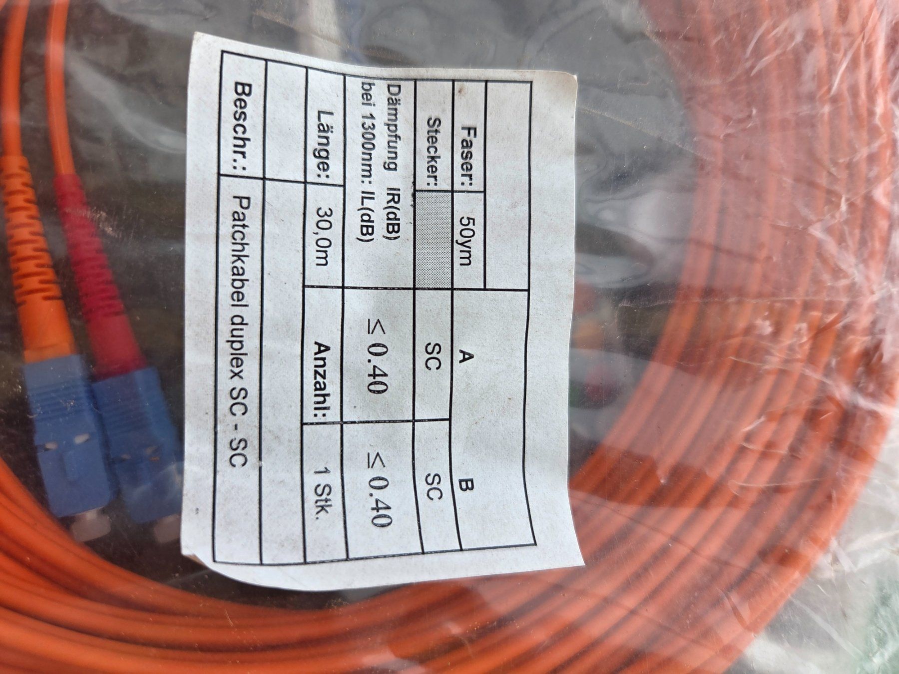 Câbles: Glasfaser-Patchkabel Duplex SC-SC 30m Multimode 50/125 µm – D'occasion à Unterägeri par mar_6mls 2