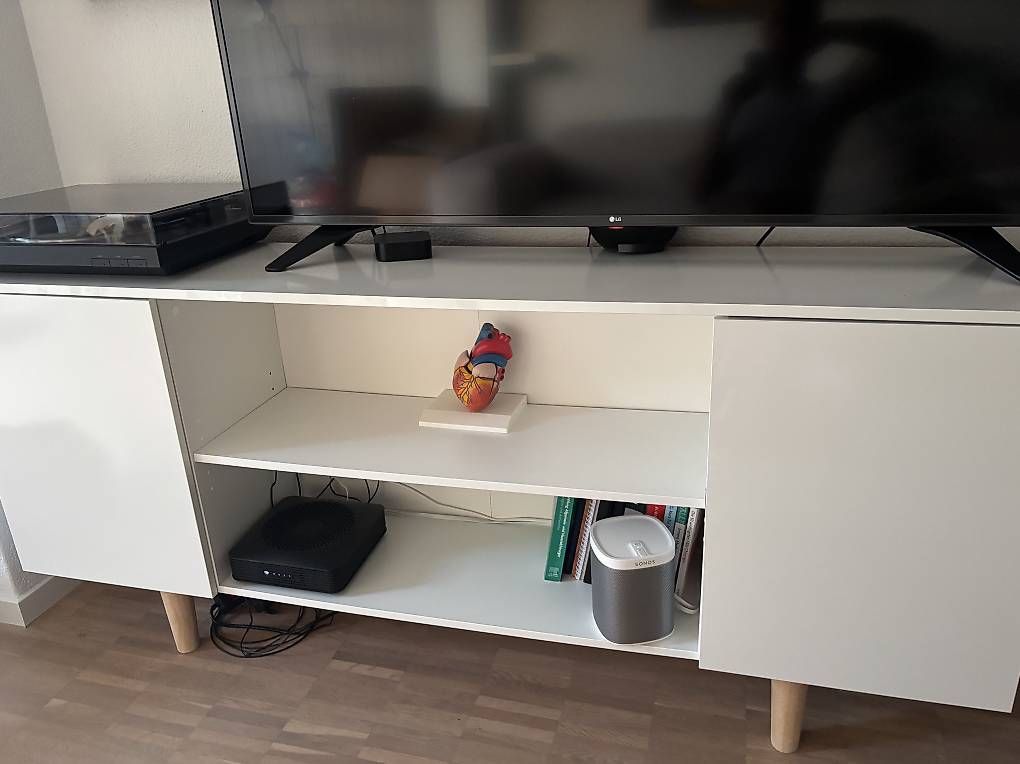 TV Möbel: TV-Kommode weiss – Gebraucht aus Zürich von nic_x8t7