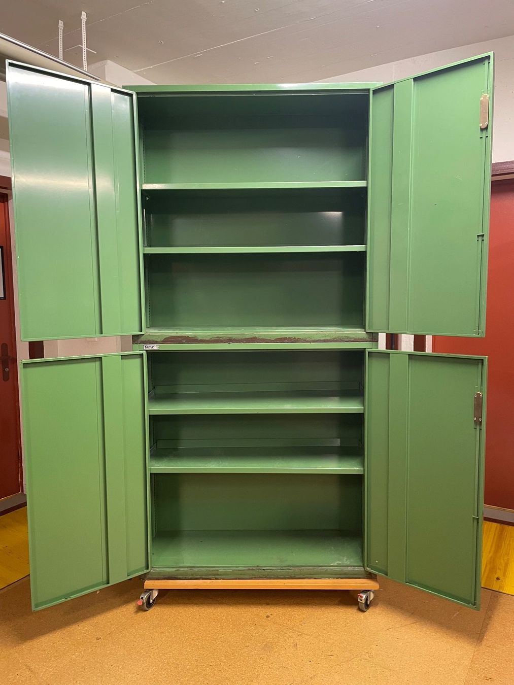 Armadi: Metallschrank – Usato da Sonnental venduto da ed02 2