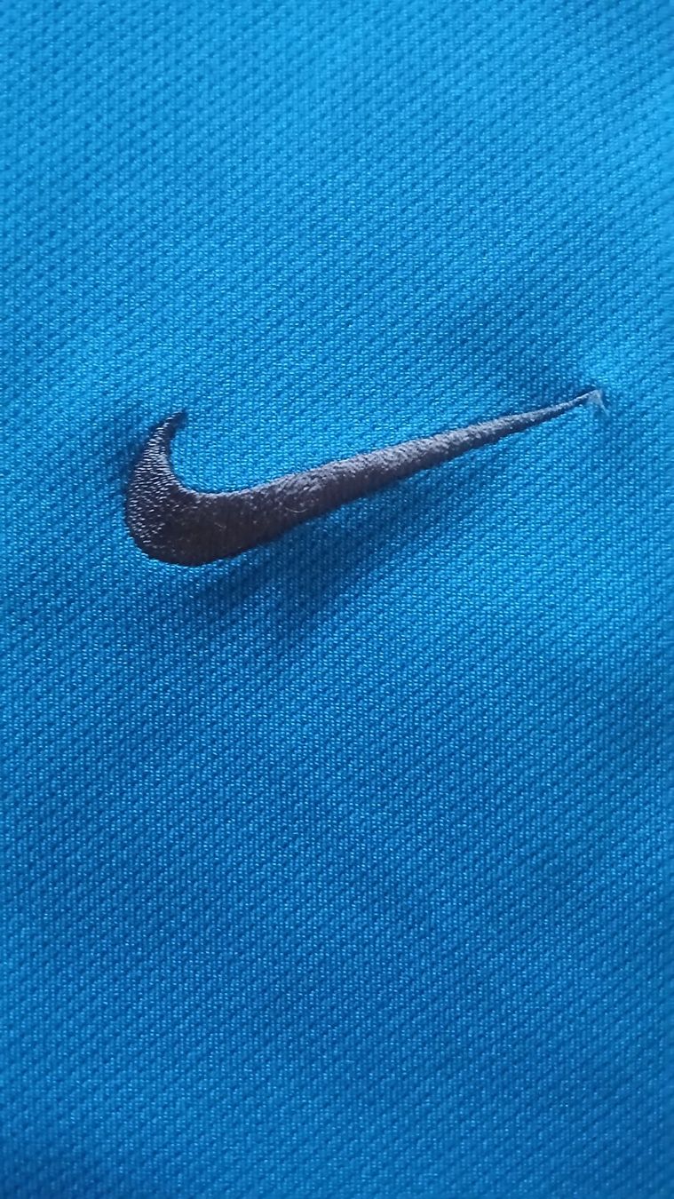 Nike T-shirt: NIKE HERREN SHIRT GRÖSSE L – Nuovo (secondo la descrizione) da Villa Luganese venduto da luxlady 7