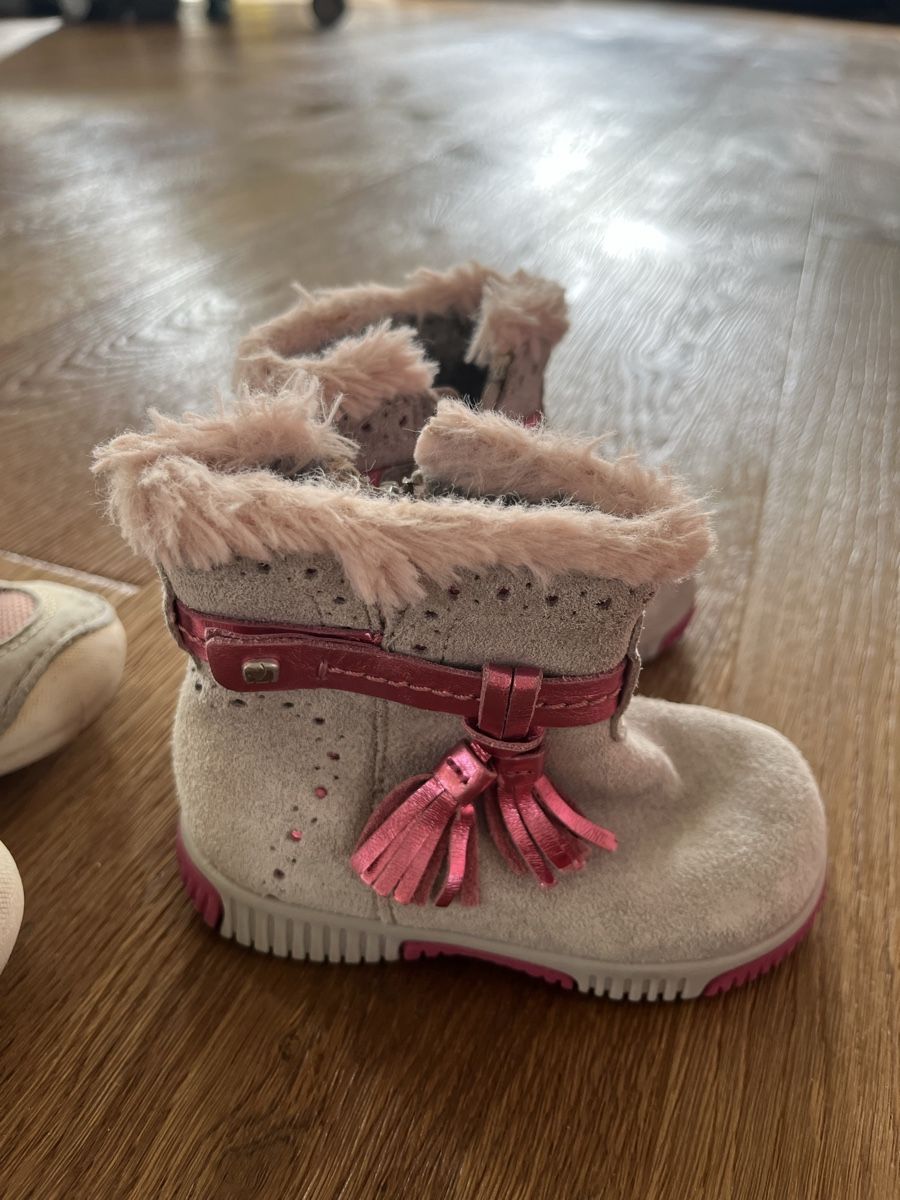 Elefanten Schuhe für Mädchen: Elefanten Schuhe Mädchen Größe 19 & 20 – Gebraucht aus Wolfwil von NewGirl 7