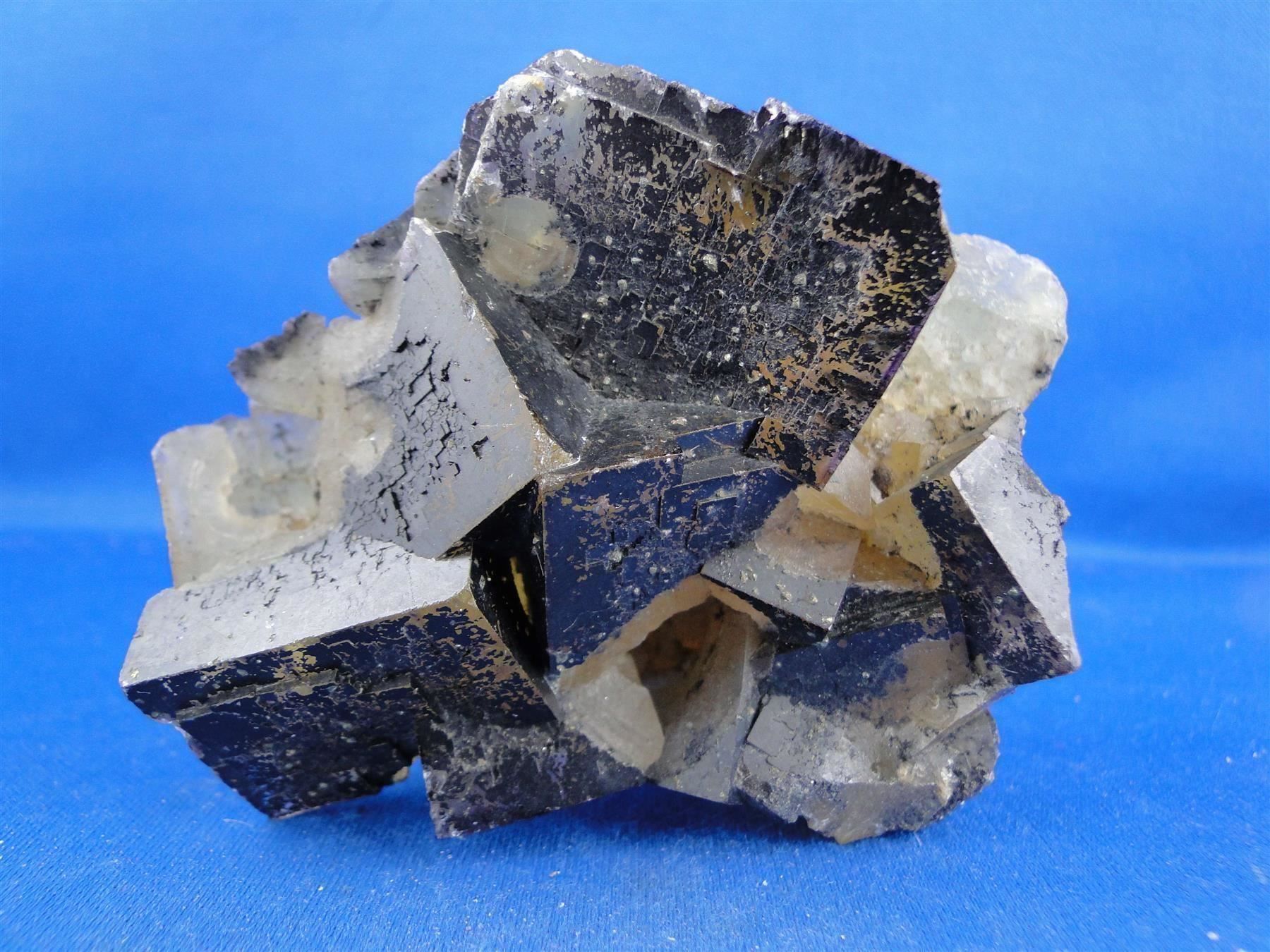 Minerali & Pietre curative: Fluorit – Usato da Schinznach Bad venduto da Demerald 7