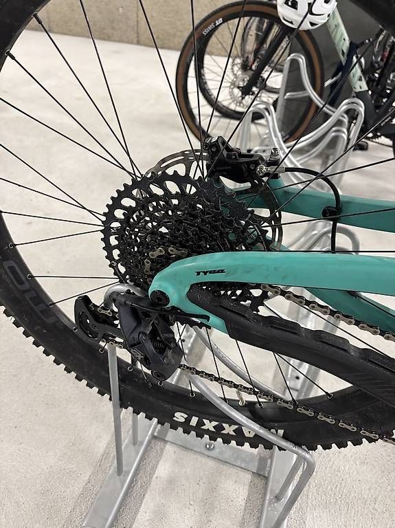 Biciclette: 2023 Propain Tyee CF L 27.5" – Usato da Mettmenstetten venduto da bbe_75zp 3