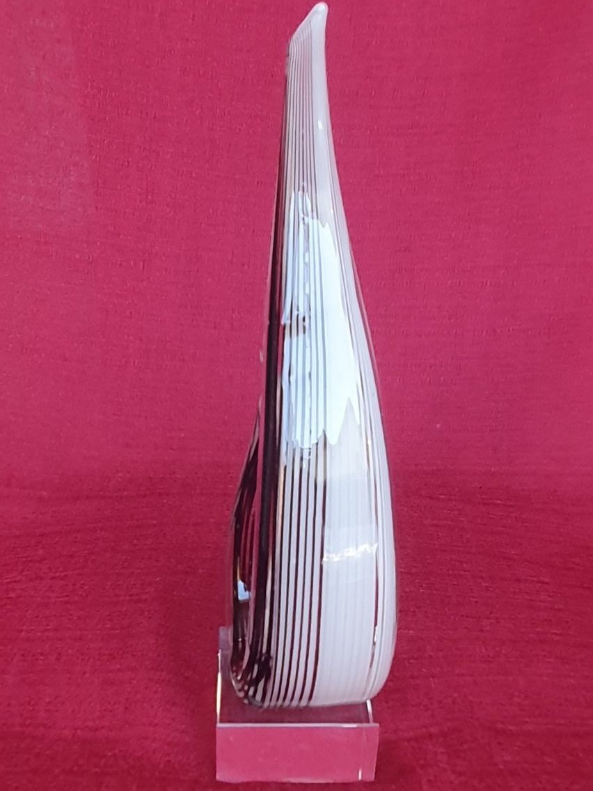Sculture & Statue: Leonardo Glas-Skulptur „Ease“ 26cm – Schwarz/Silber modern – Usato da Abtwil AG venduto da MaVo.0710 5