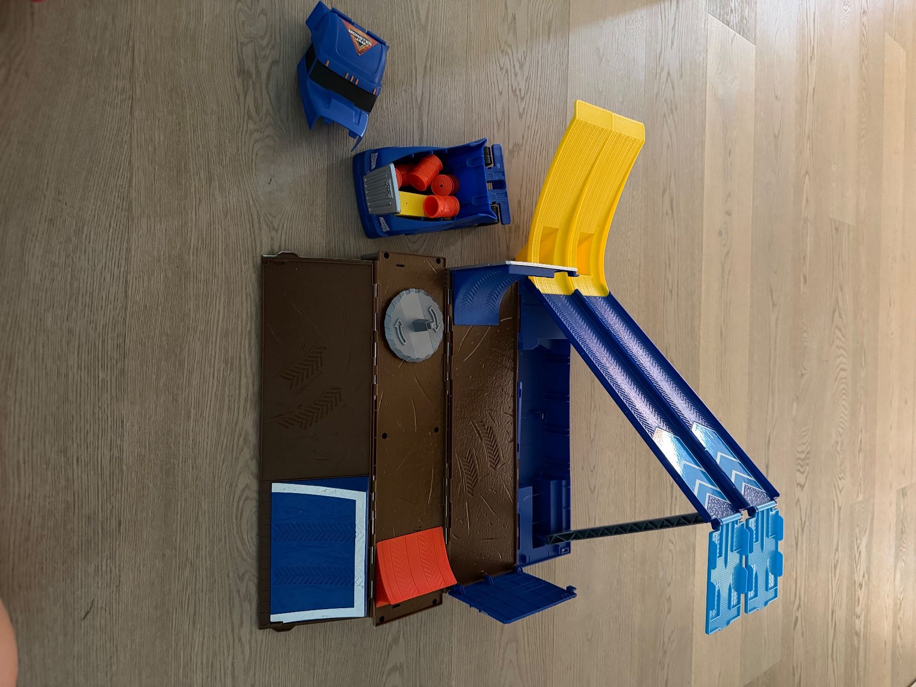 Spielzeuge: Monster Jam Truck – Gebraucht aus Zollikon von Cwoody 1
