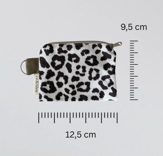 Portafogli: Anniway Wetbag, Geldbeutel & Kosmetiktasche Leo – Usato da Zürich venduto da snowow 2