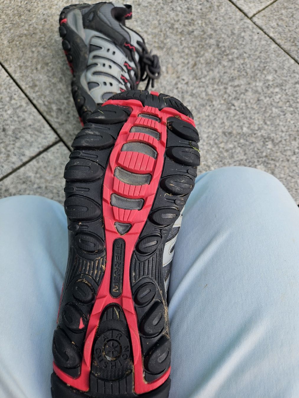 Merrell Scarpe da donna: Merrell Wanderschuhe Gore-Tex Grau Rot Damen Grösse 41 – Usato da Gibswil venduto da ninarella 1