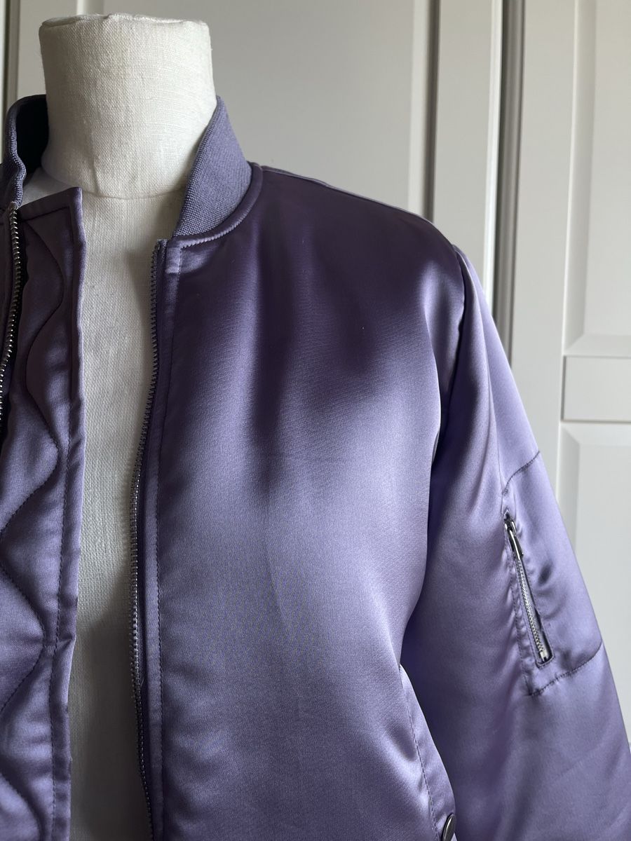 H&M Giacche: Bomberjacke H&M Edition in Flieder – Usato da Schlieren venduto da hye_jv95 2