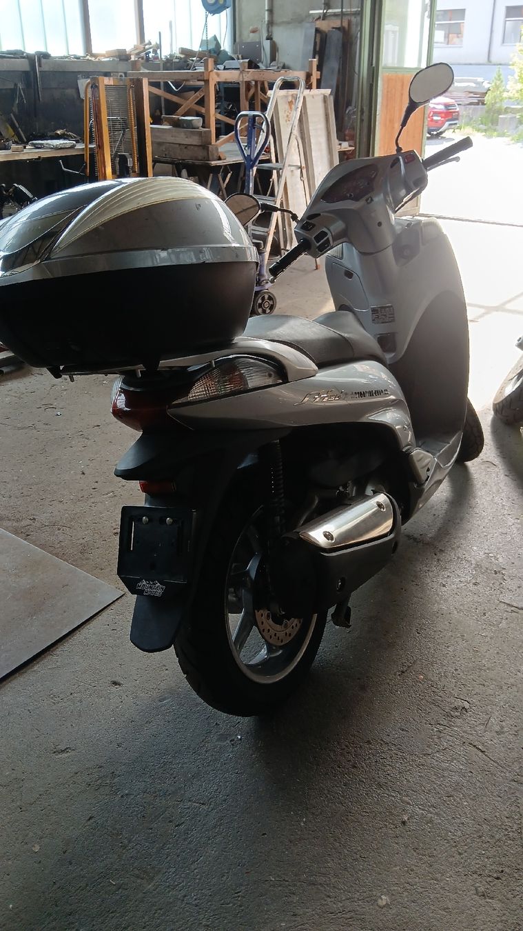 Altro: Honda Roller Motorrad 125 Töff – Usato da Safien Platz venduto da Jgahu 2