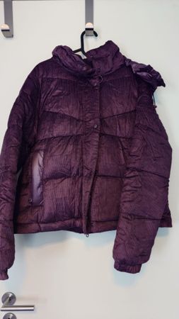 HOX Daunenjacke lila Grösse XL mit Etikett