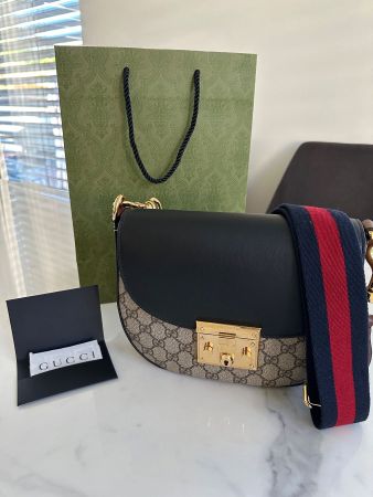 Gucci Padlock Frauentasche Mittelgross ohne Schlüssel