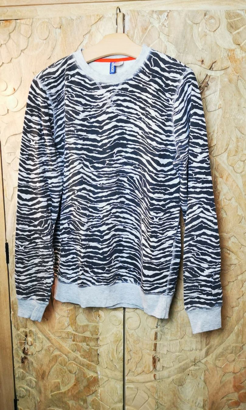 H&M Maglioni & Felpe: H&M Pullover mit Zebra-Muster, Grösse S, Top Zustand! – Usato da Wettingen venduto da JasminL92-2 1